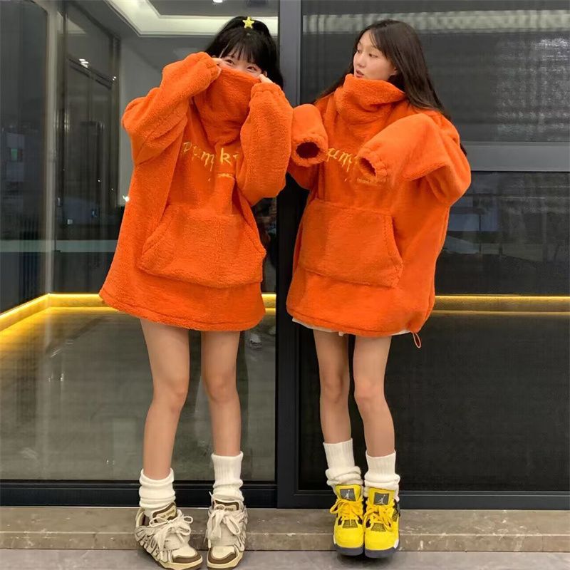 Unisex Retro Hooded Sweatshirt – Casual Streetwear